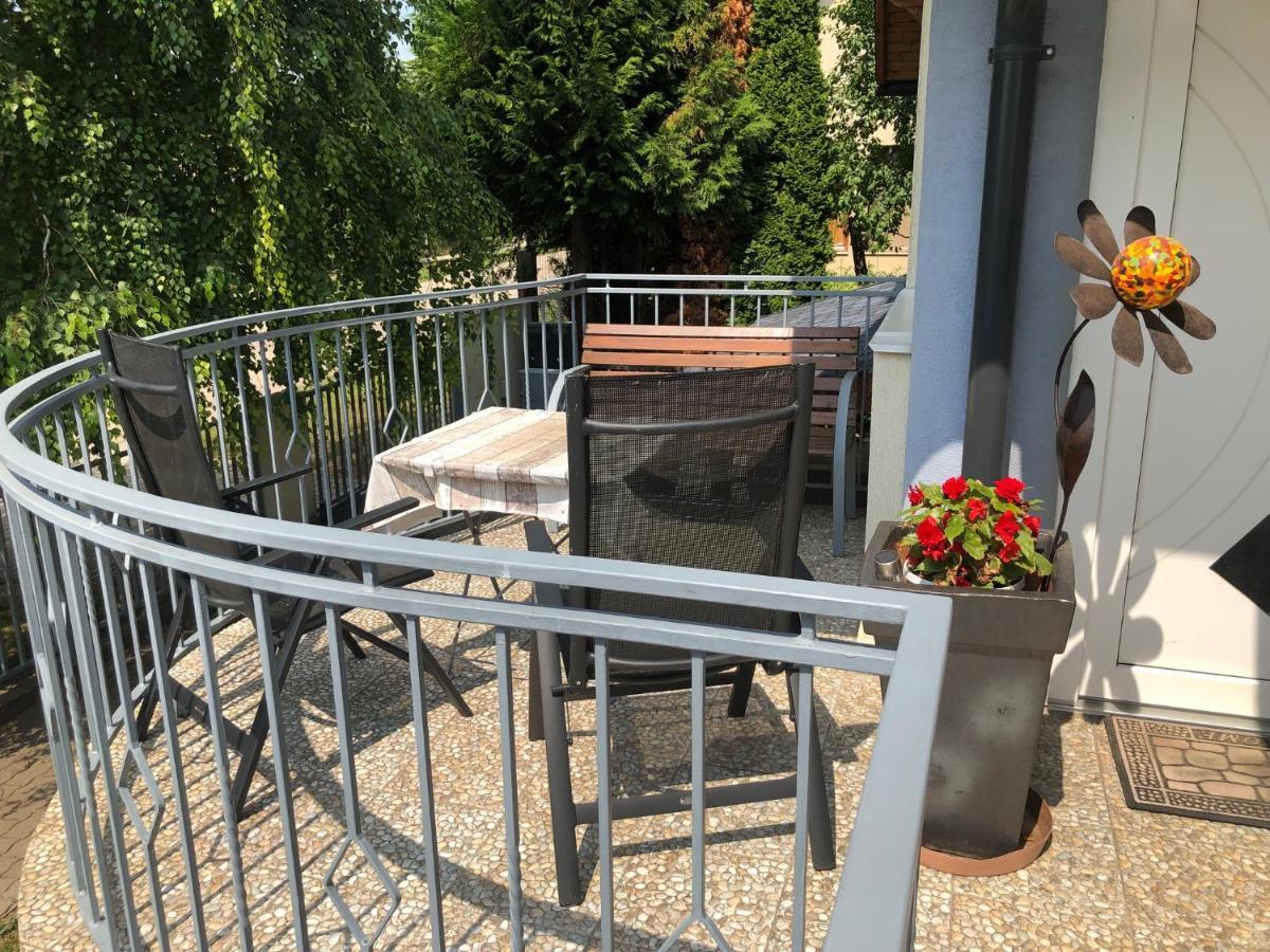 Dominik Apartmanhaz Velence Exterior foto